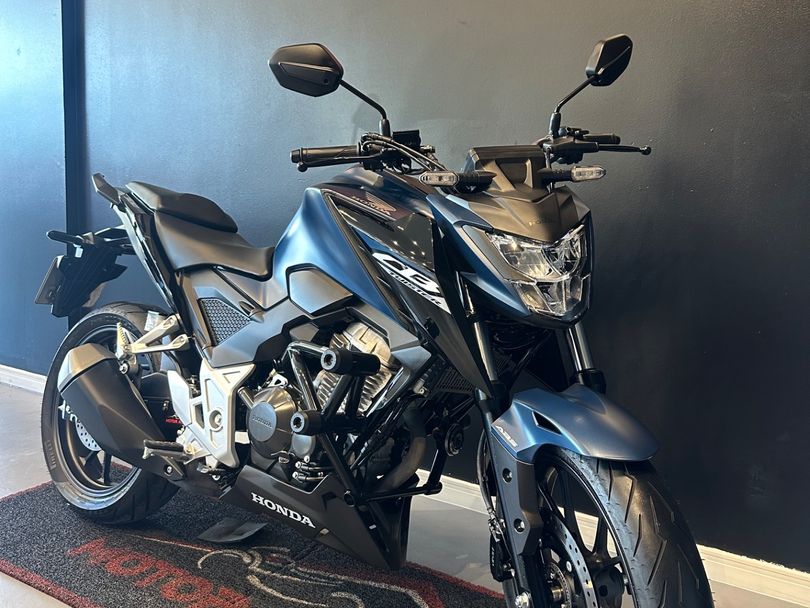 HONDA CB 300F Twister Flex