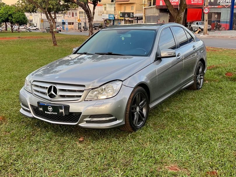 Mercedes C-180 CGI Sport 1.6 TB 16V 156cv Aut.