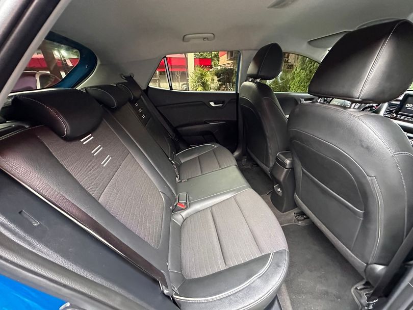Kia Motors STONIC SX 1.0 TB Aut. (Híbrido)