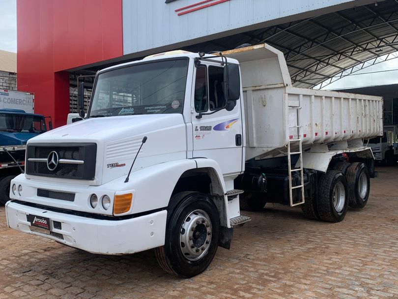 MERCEDES-BENZ L-1620 3-Eixos 2p (diesel)