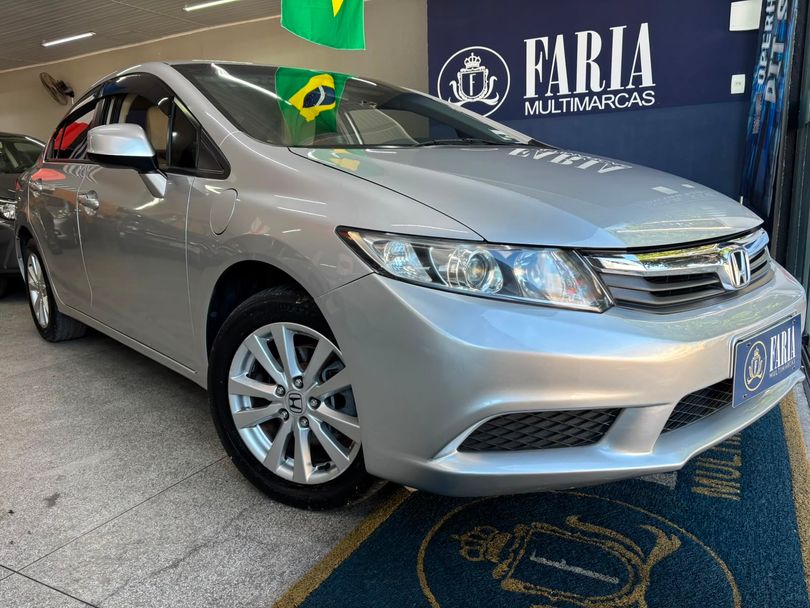Honda Civic Sedan LXS 1.8/1.8 Flex 16V Aut. 4p