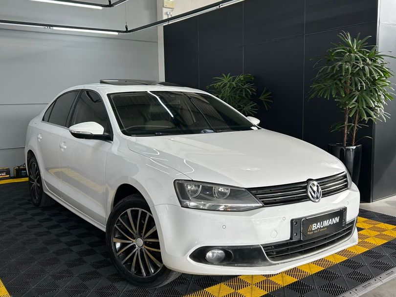 VolksWagen JETTA Highline 2.0 TSI 16V 4p Tiptronic