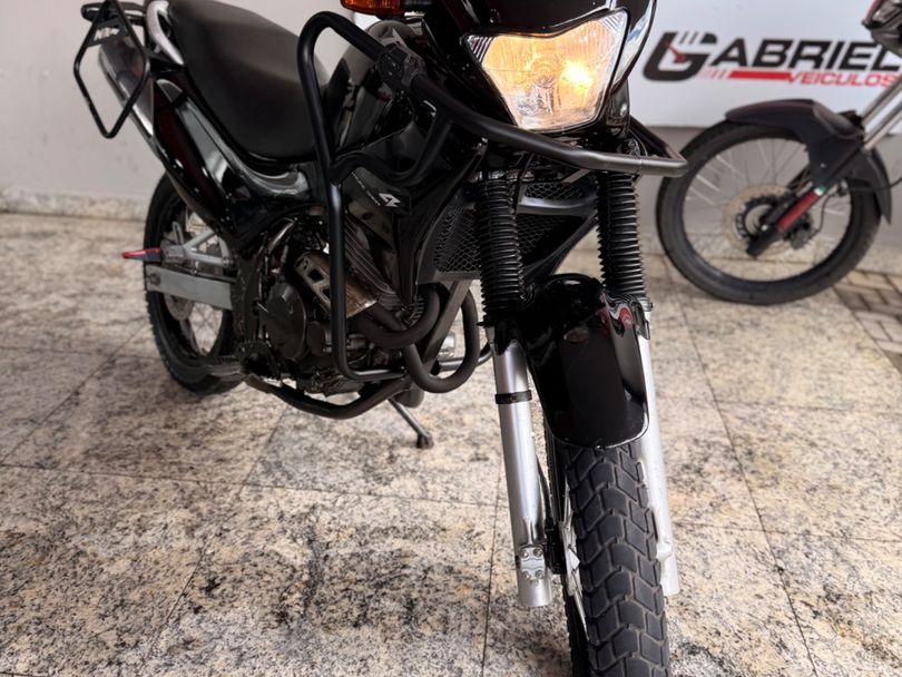 HONDA NX-4 FALCON 400