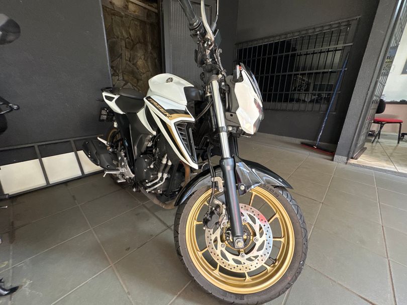 YAMAHA FZ25 250 FAZER CONNECTED