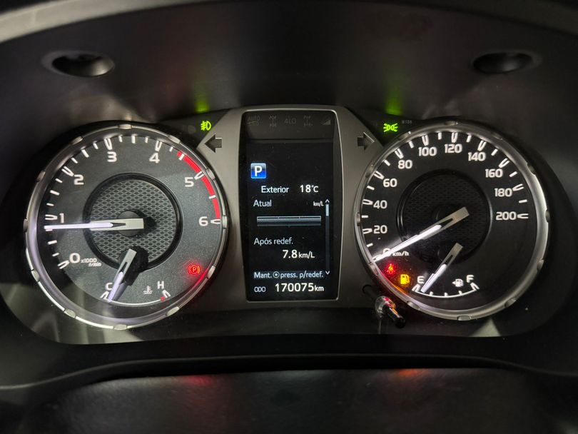 Toyota Hilux CD SRX 4x4 2.8 TDI 16V Diesel Aut.