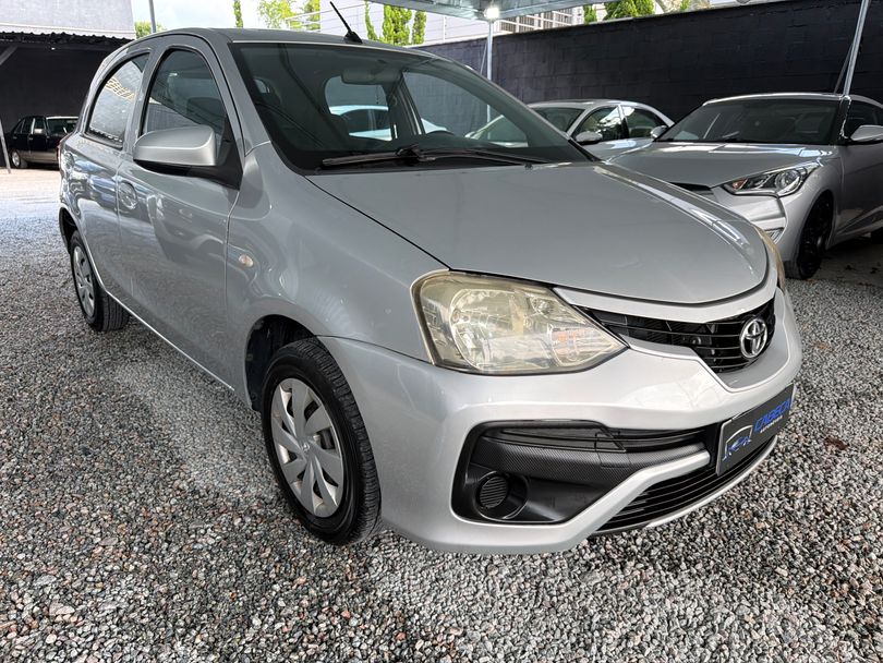 Toyota ETIOS XS 1.5 Flex 16V 5p Mec.