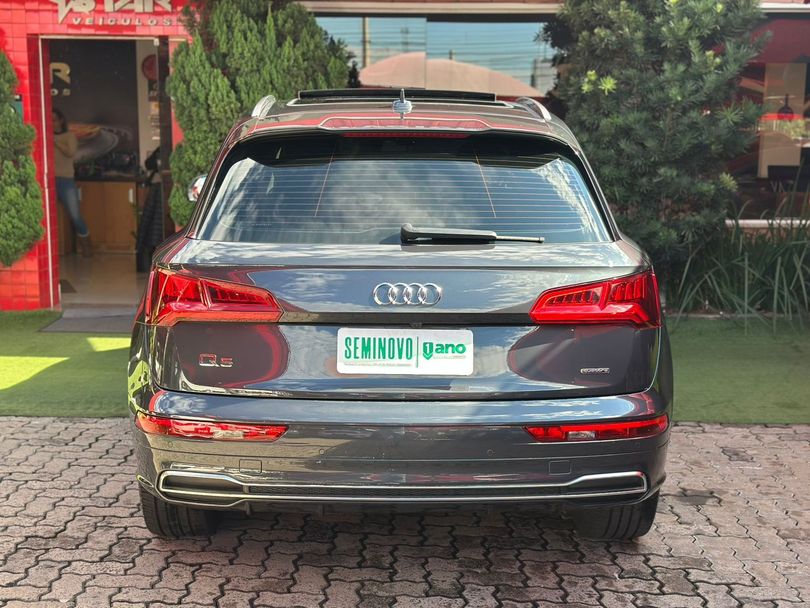 Audi Q5 S-Line 2.0 TFSI Quattro S-tronic 252cv