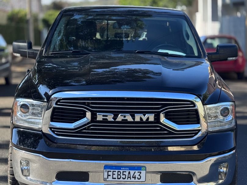 RAM CLASSIC LARAMIE 5.7 CD V8 4X4 Aut.