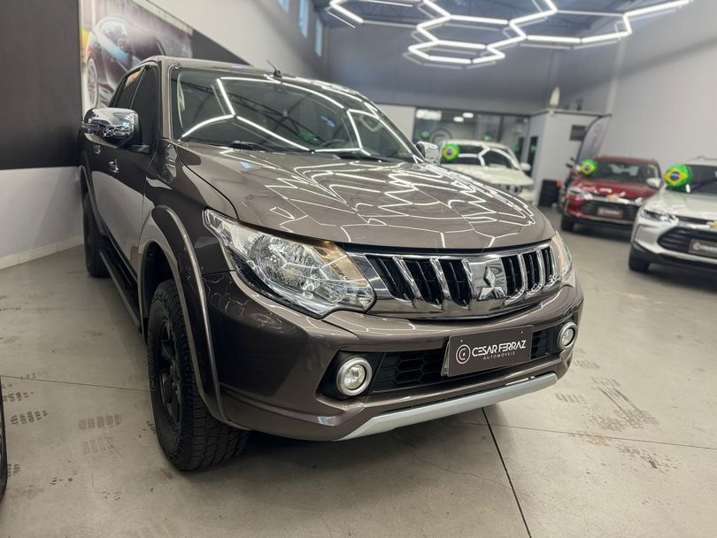 Mitsubishi L200 Triton Sport HPE 2.4 CD Diesel Aut.