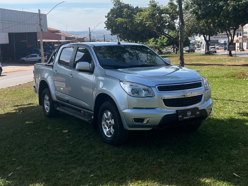 Chevrolet S10 Pick-Up LT 2.8 TDI 4x2 CD Diesel