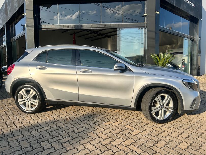 Mercedes GLA 200 Style 1.6 TB 16V/Flex Aut.