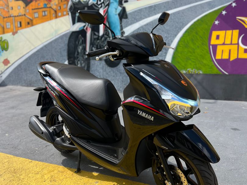 YAMAHA FLUO 125 CONNECTED 