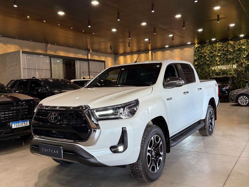 Toyota Hilux CD SRX 4x4 2.8 TDI 16V Diesel Aut.