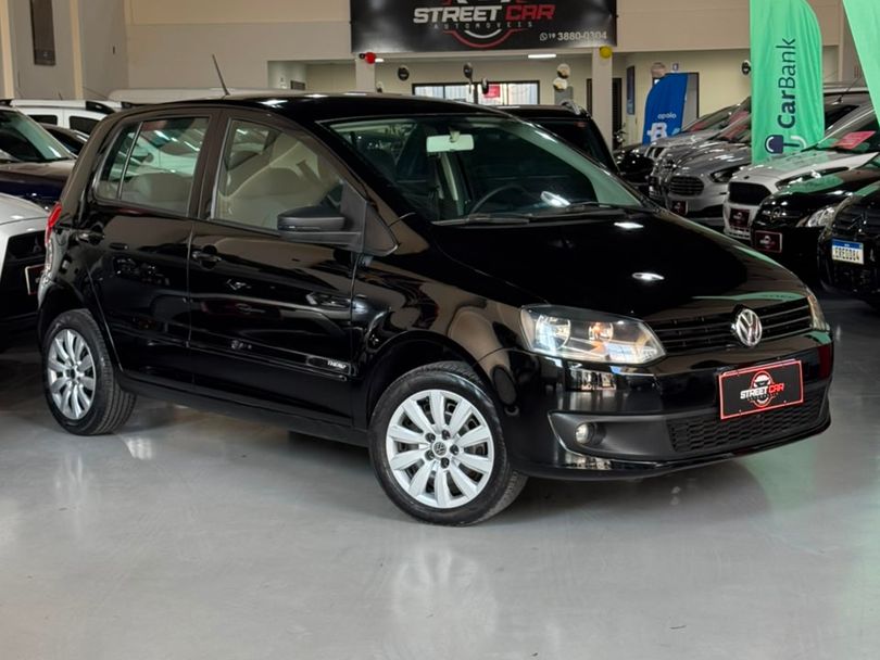 VolksWagen Fox 1.6 Mi Total Flex 8V 5p