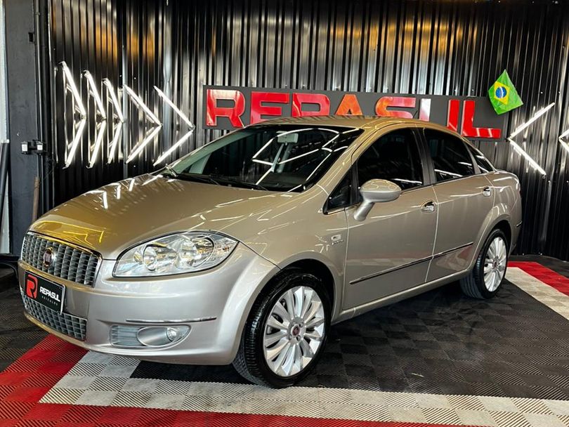 Fiat LINEA ABSOLUTE 1.9/1.8 Flex Dualogic 4p