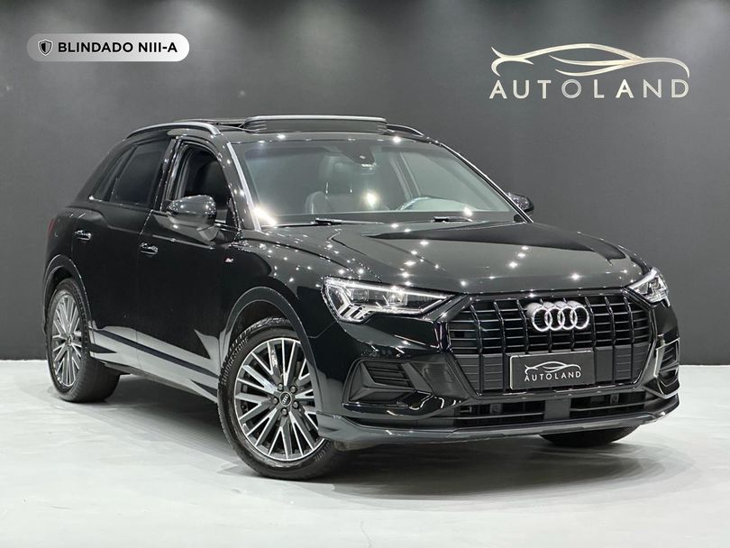 Audi Q3 Black Ed. 1.4 TFSI Flex/Black S-tron.