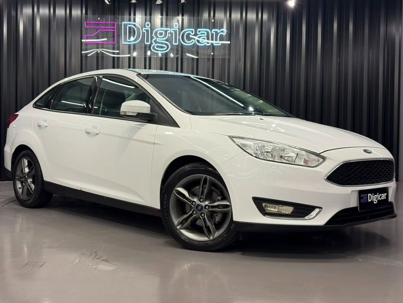 Ford Focus 2.0 16V/SE/SE Plus Flex 5p Aut.