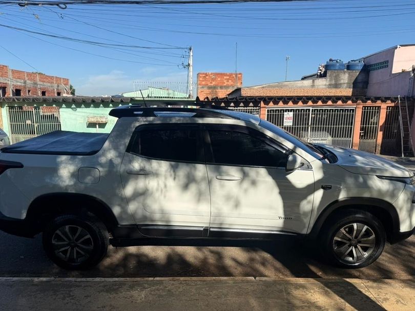 Fiat Toro Freedom 1.8 16V Flex Aut.