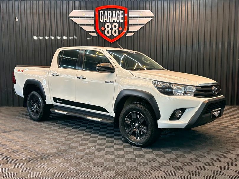 Toyota Hilux CD SR CHALL. 4x4 2.8 TDI Dies Aut.