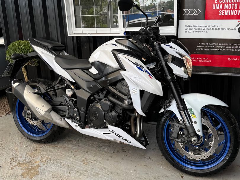 SUZUKI GSX-S 750