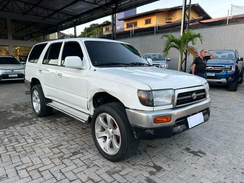 Toyota Hilux SW4 4x4 3.0 8V TB Diesel