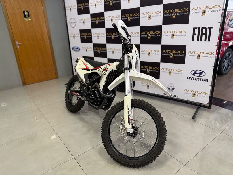 MXF MXF 270F