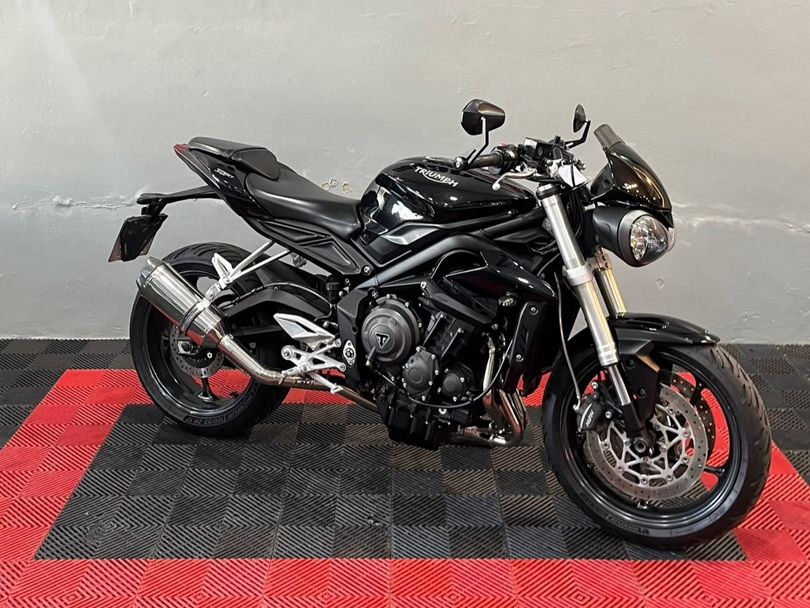 TRIUMPH STREET TRIPLE 765 S