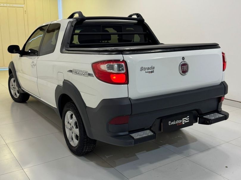 Fiat Strada Freedom 1.4 Flex 8V CD