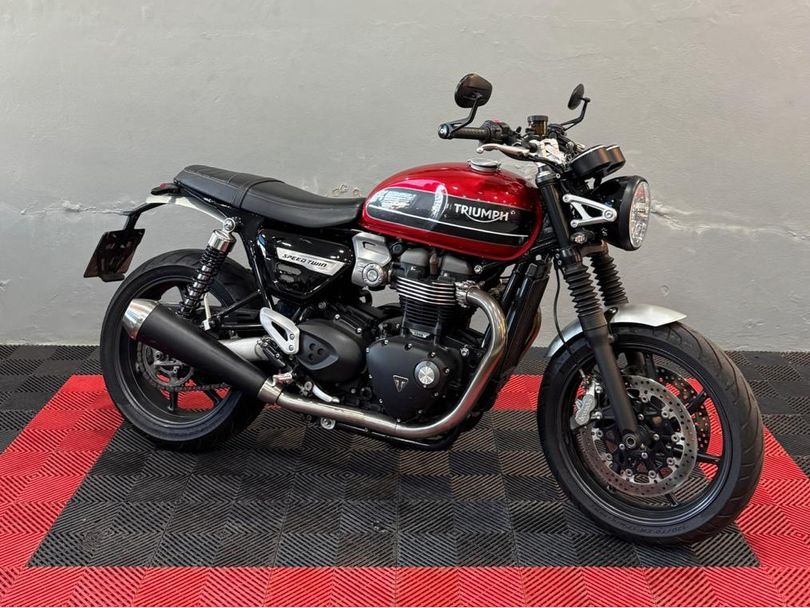 TRIUMPH Speed Twin 1200cc