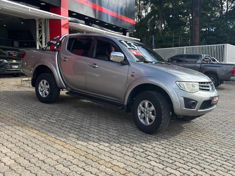 MITSUBISHI 2.4 HLS 4X2 CD 16V FLEX 4P MANUAL