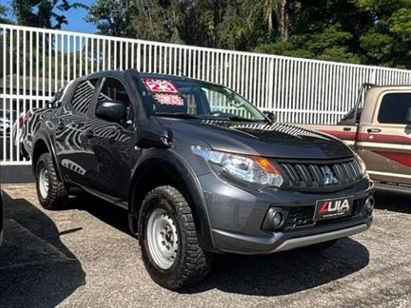 MITSUBISHI 2.4 16V TURBO DIESEL OUTDOOR GLX CD 4X4 MANUAL