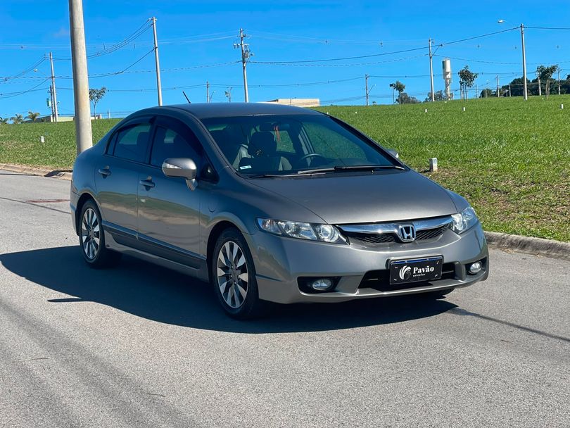 Honda Civic Sedan LXS 1.8/1.8 Flex 16V Mec. 4p