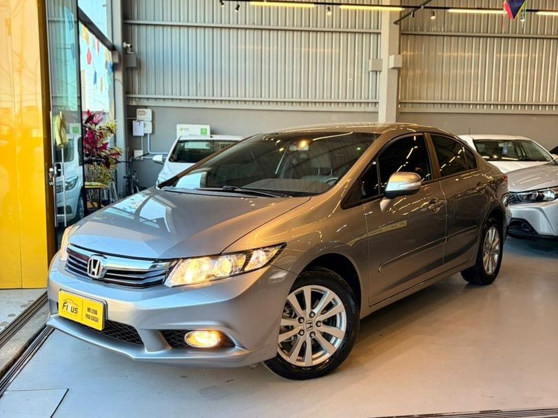 Honda Civic Sedan LXR 2.0 Flexone 16V Aut. 4p