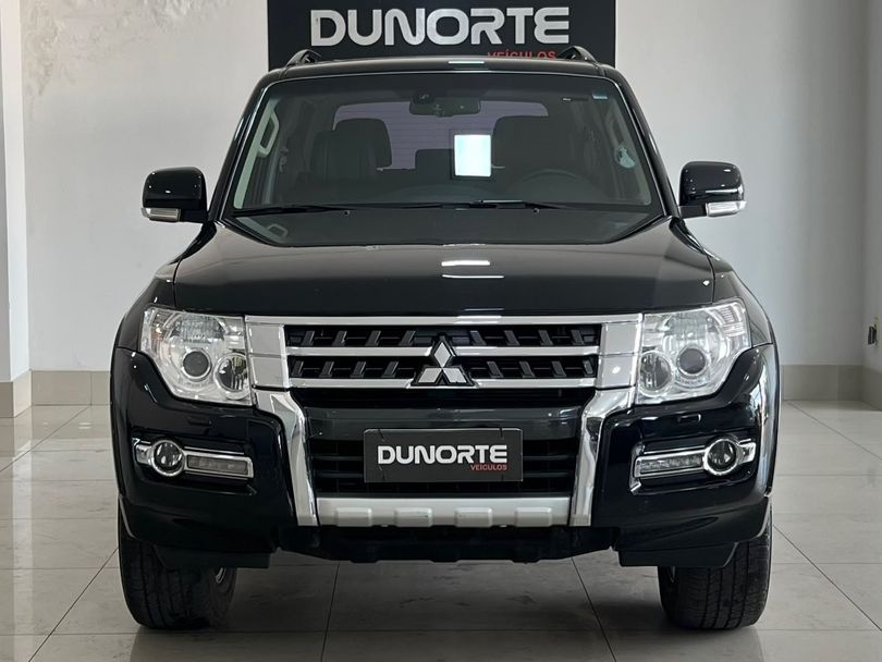 Mitsubishi Pajero HPE Full 3.2 4x4 T.I.Dies.3p Aut.