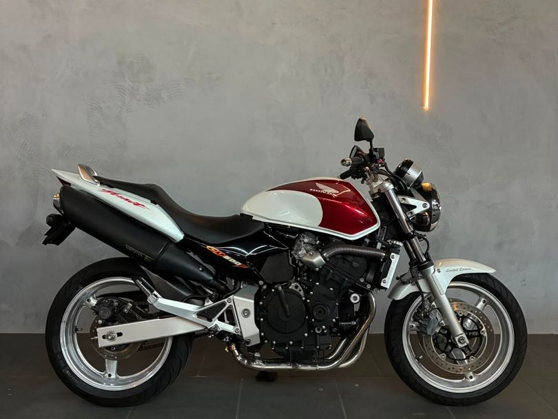 HONDA CB 600F HORNET