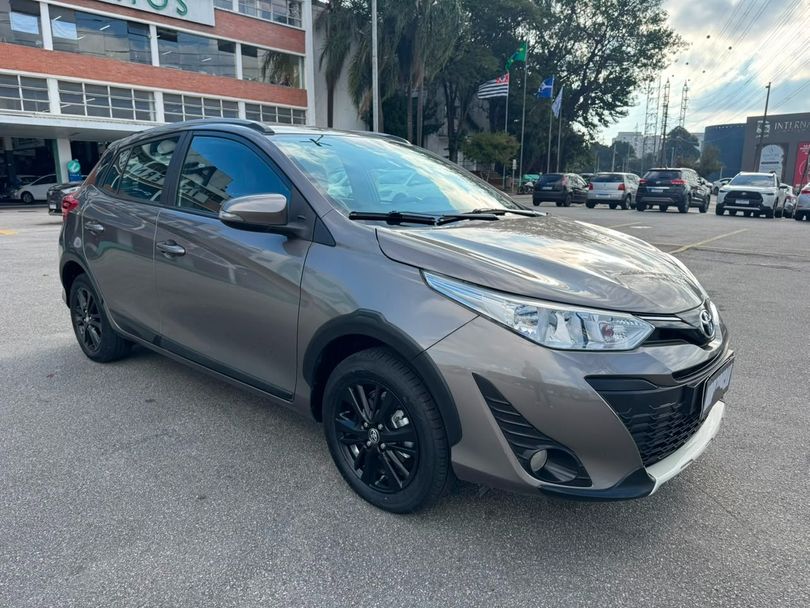 Toyota YARIS X-WAY 1.5 Flex 16V 5p Aut.
