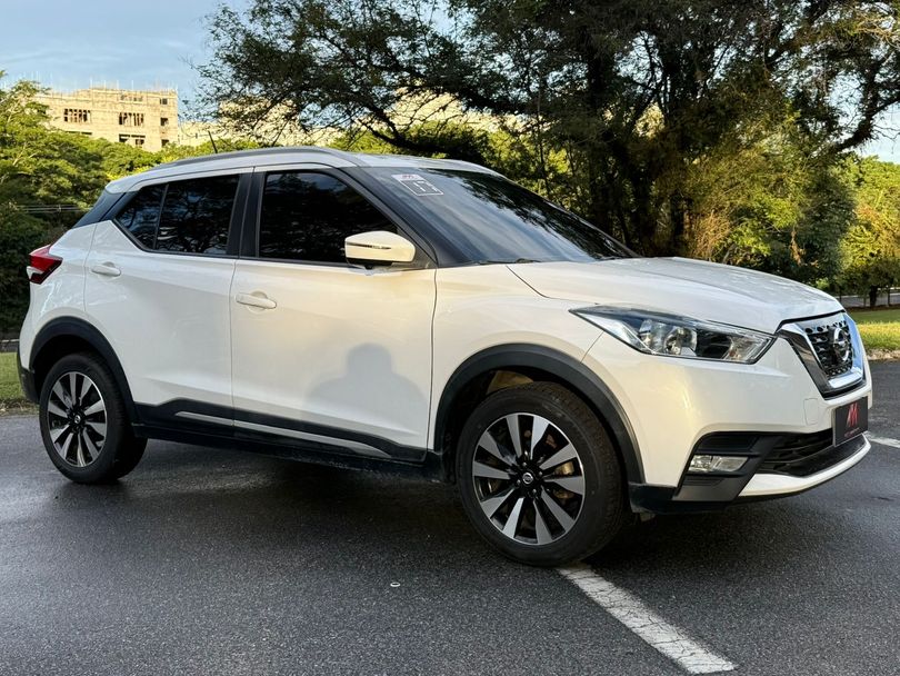 Nissan KICKS SL 1.6 16V FlexStar 5p Aut.