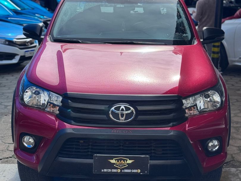 Toyota Hilux CD SR CHALL. 4x4 2.8 TDI Dies Aut.