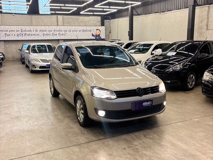VolksWagen Fox 1.6 Mi Total Flex 8V 5p