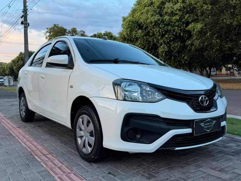 Toyota ETIOS X Sedan 1.5 Flex 16V 4p Aut.