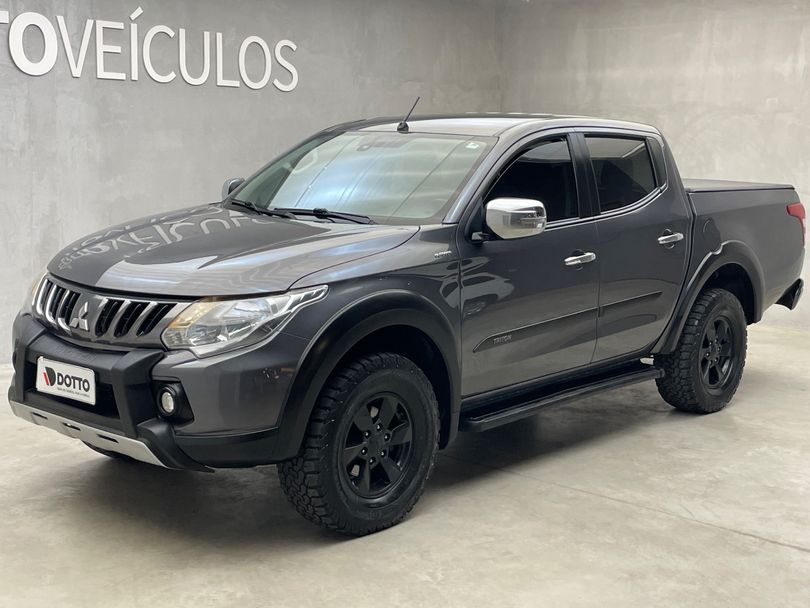 Mitsubishi L200 Tri. Outd. HPE 2.4 CD 4x4 Die. Aut.