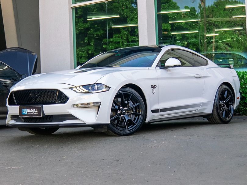Ford Mustang Black Shadow 5.0 V8