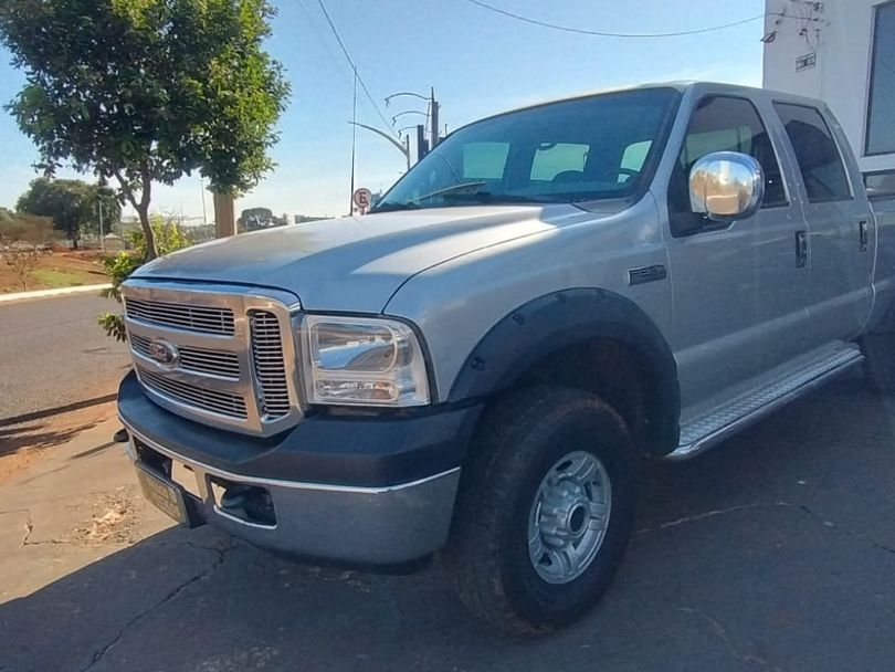 FORD F-350 CD 4p (diesel)
