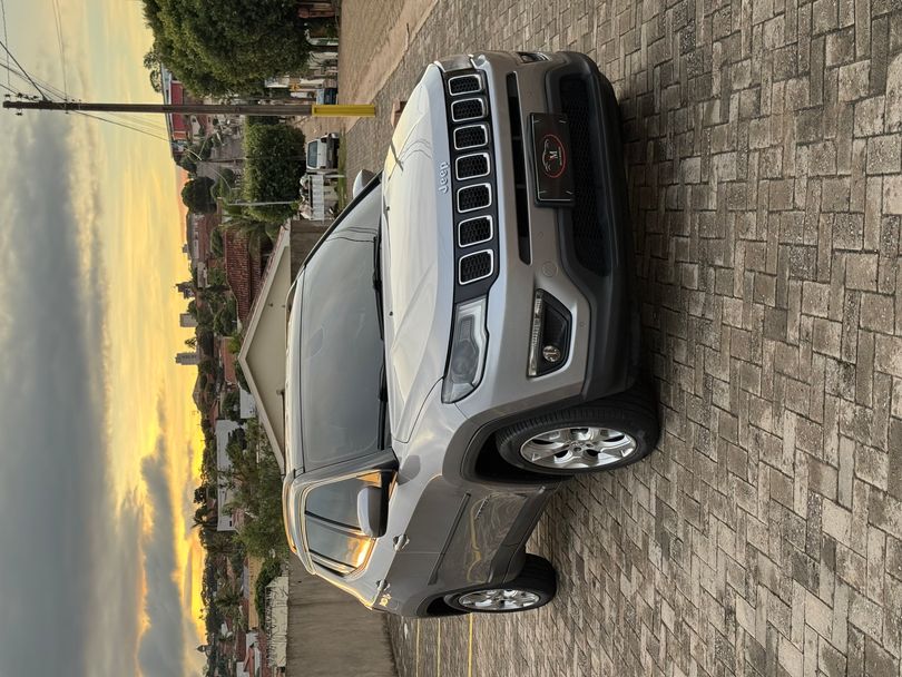 Jeep COMPASS LONGITUDE 2.0 4x2 Flex 16V Aut.