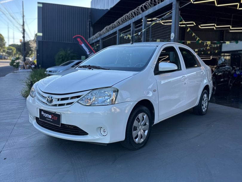 Toyota ETIOS X Sedan 1.5 Flex 16V 4p Mec.