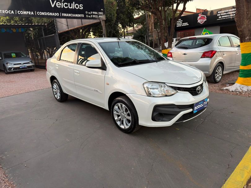 Toyota ETIOS XS Sedan 1.5 Flex 16V 4p Aut.
