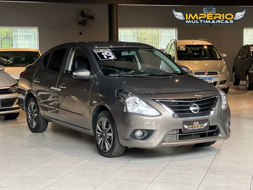 Nissan VERSA SL 1.6 16V FlexStart 4p Aut.
