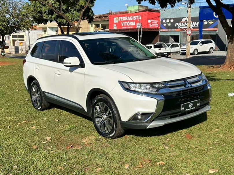 Mitsubishi OUTLANDER 2.0 16V 160cv Aut.