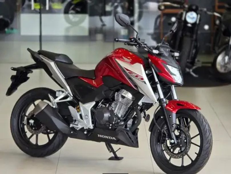 Honda CB300F Twister