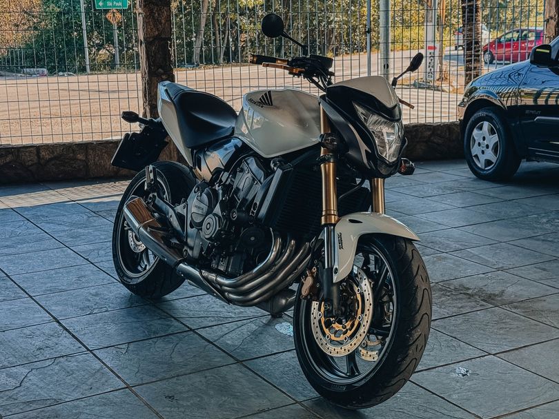 HONDA CB 600F HORNET